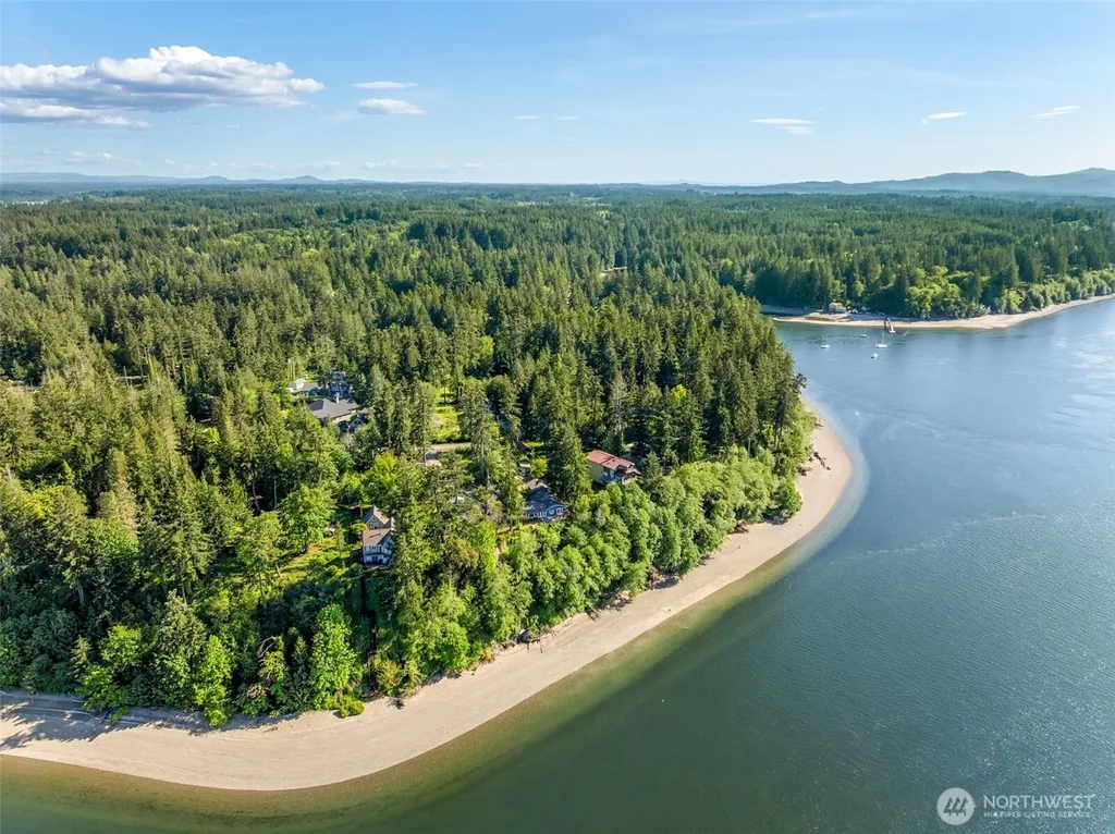 2812 Fishtrap Road NE Olympia WA 98506