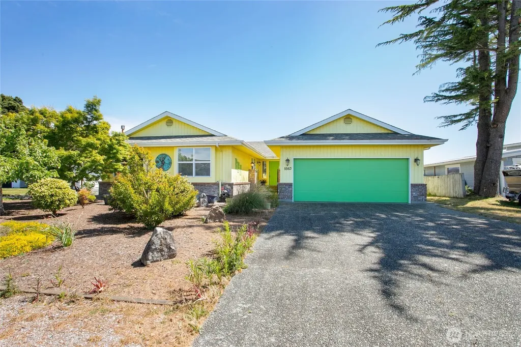 5563 Haida Way Blaine WA 98230