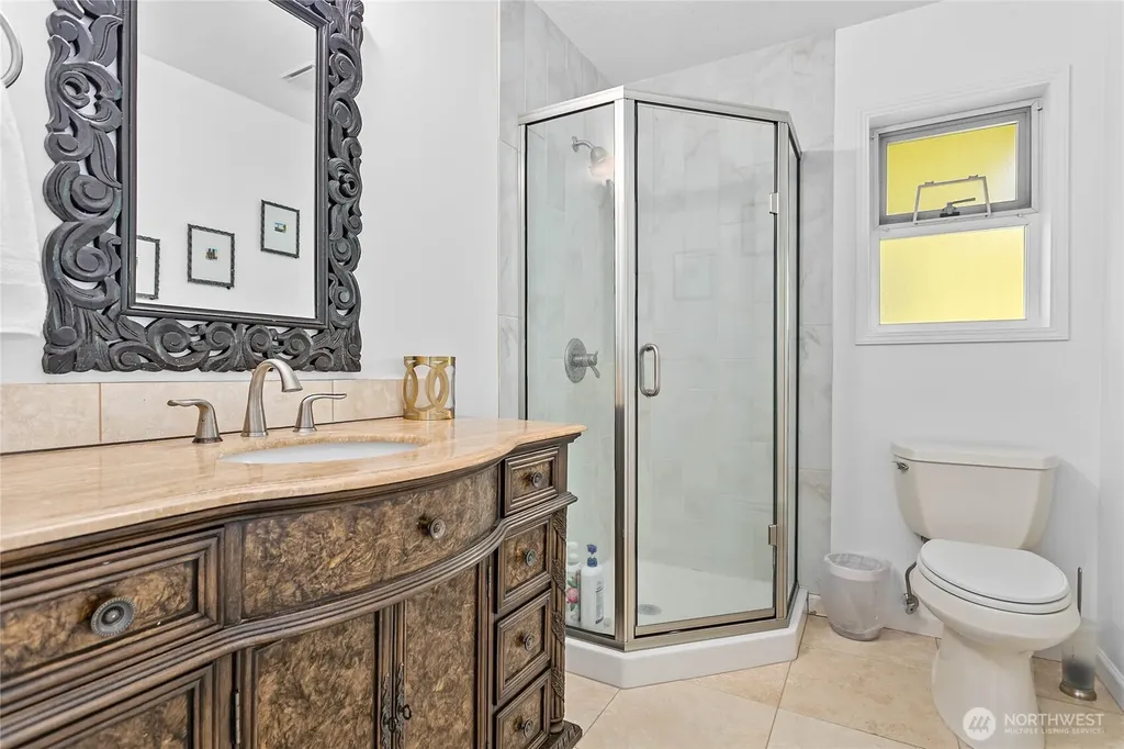 5563 Haida Way Blaine WA 98230