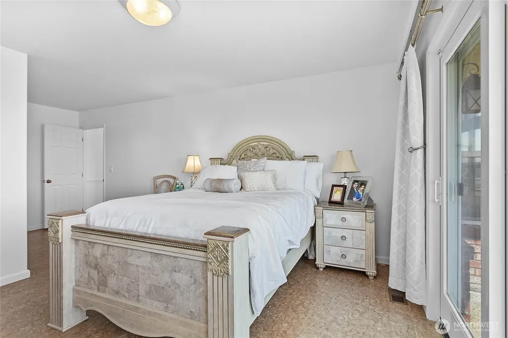 5563 Haida Way Blaine WA 98230