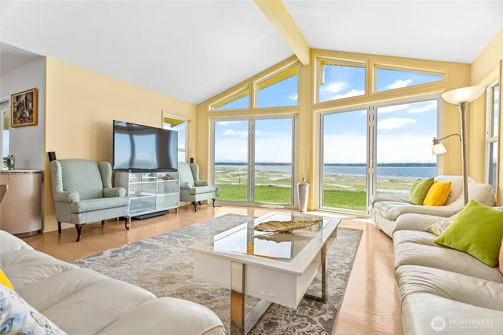 5563 Haida Way Blaine WA 98230