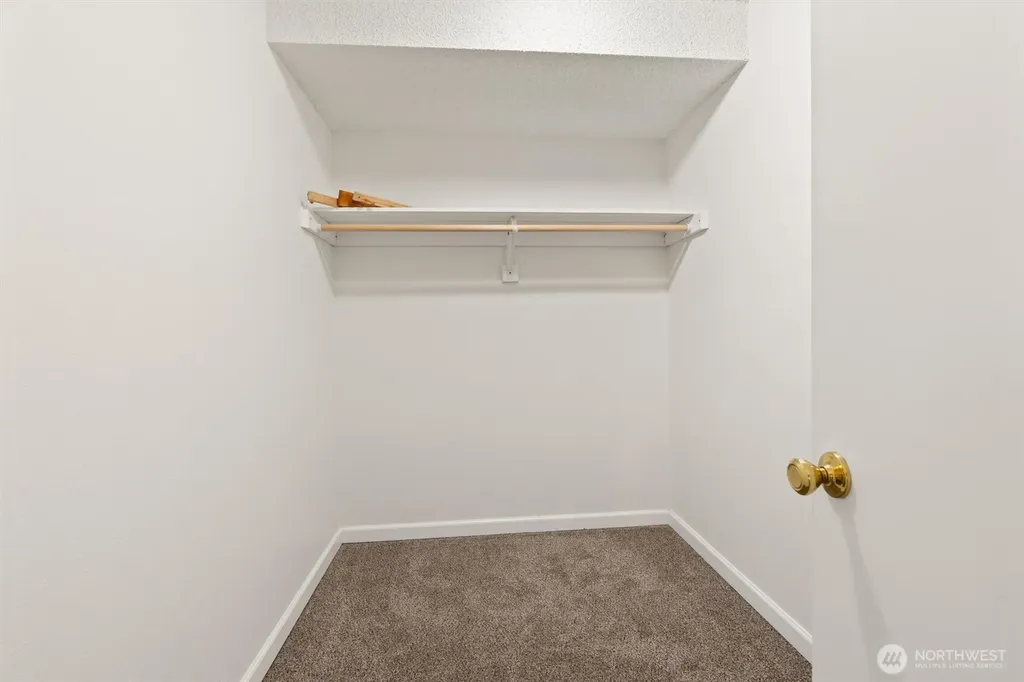 370 NE Gladwin Road Belfair WA 98528