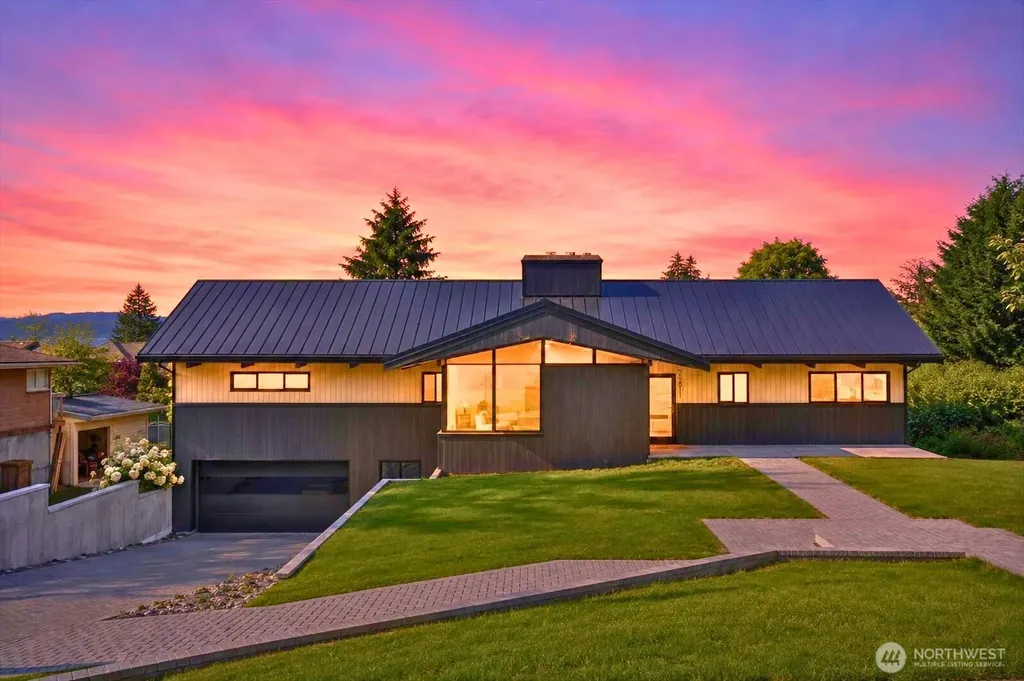 29811 Marine View Drive SW Federal Way WA 98023
