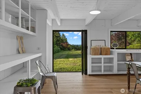 29811 Marine View Drive SW Federal Way WA 98023