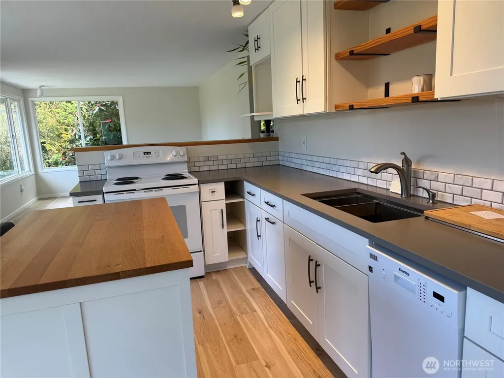 27215 K Lane Ocean Park WA 98640