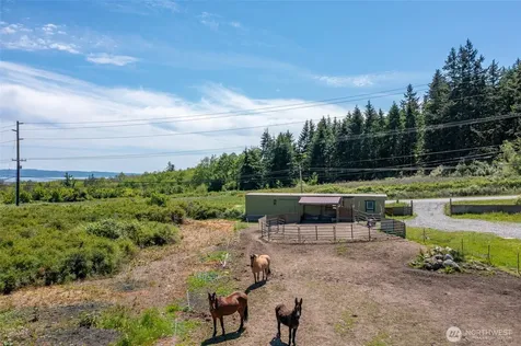 2750 Torpedo Road Oak Harbor WA 98277