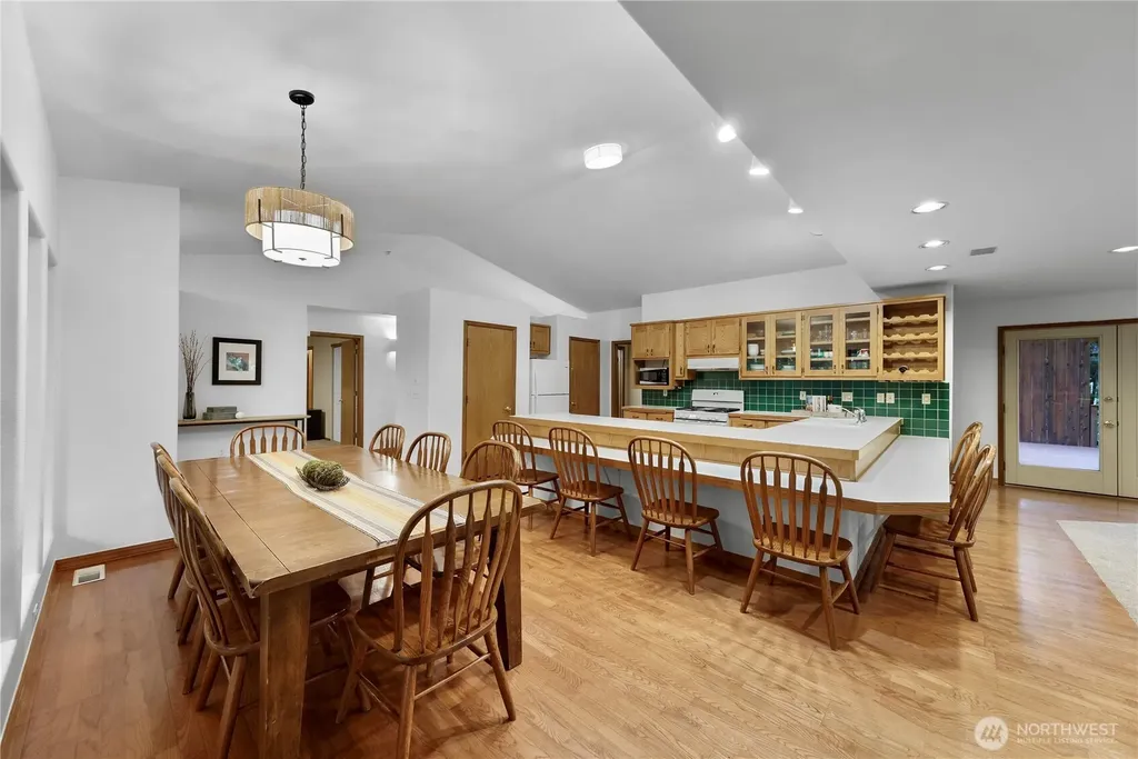 6929 Baker Circle Deming WA 98244