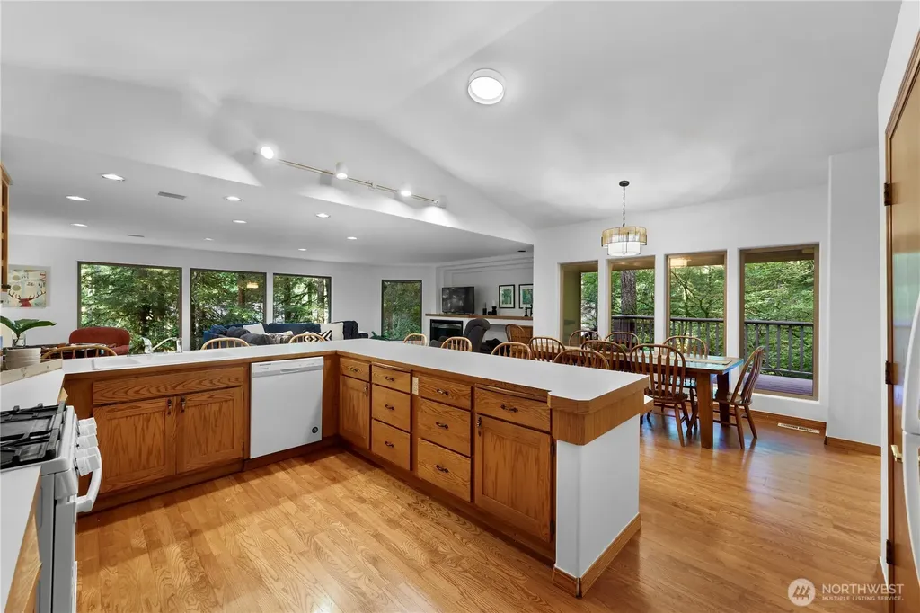 6929 Baker Circle Deming WA 98244