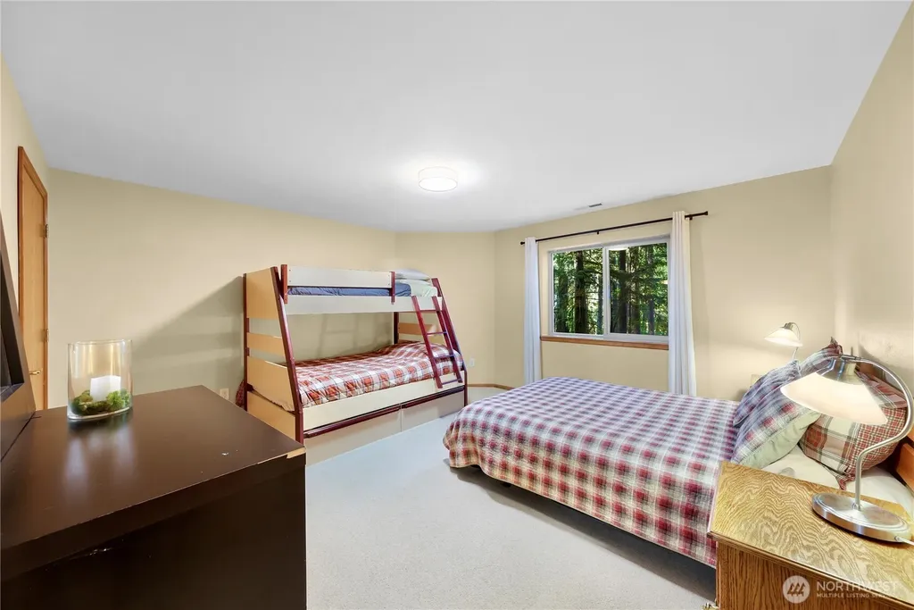 6929 Baker Circle Deming WA 98244