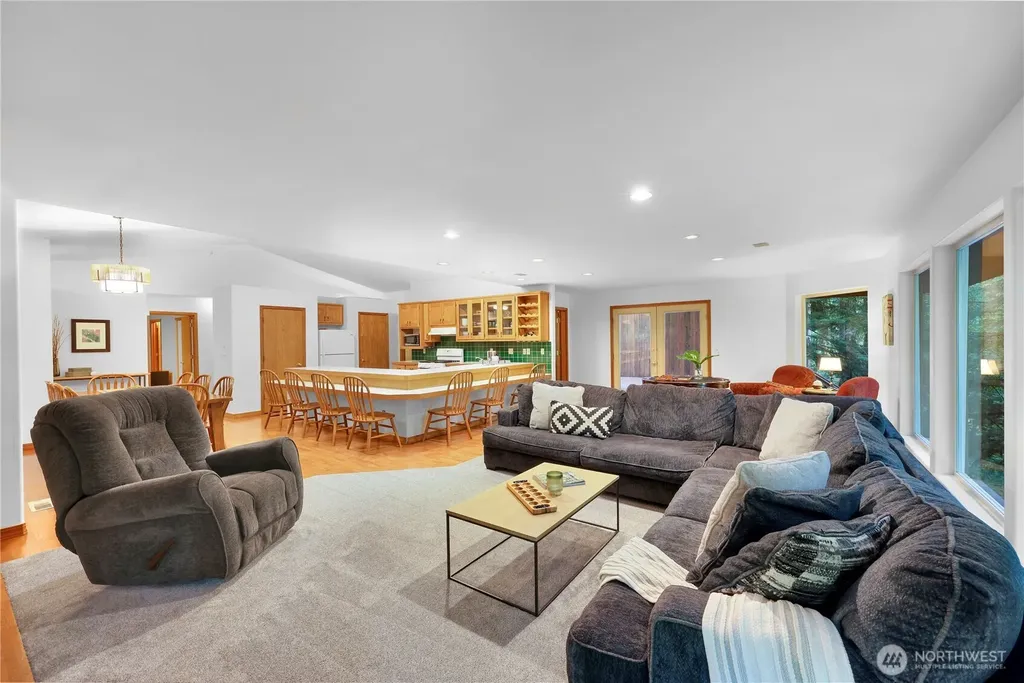 6929 Baker Circle Deming WA 98244