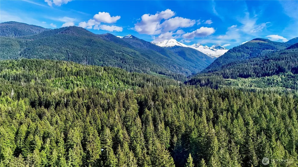 6929 Baker Circle Deming WA 98244