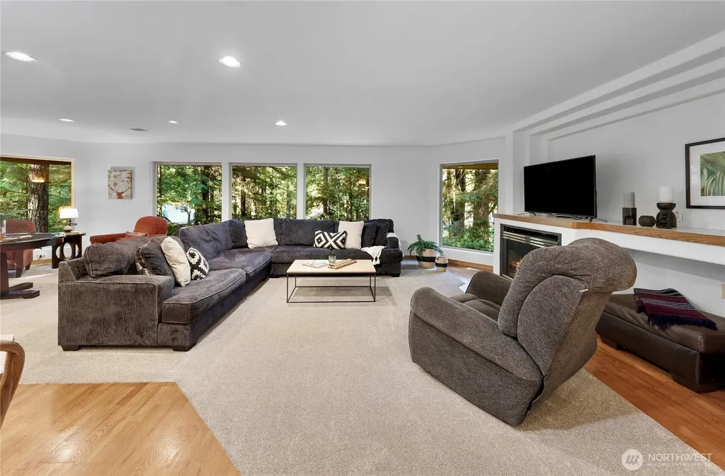 6929 Baker Circle Deming WA 98244
