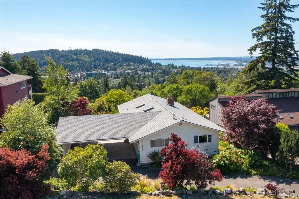 909 Queen Street Bellingham WA 98229