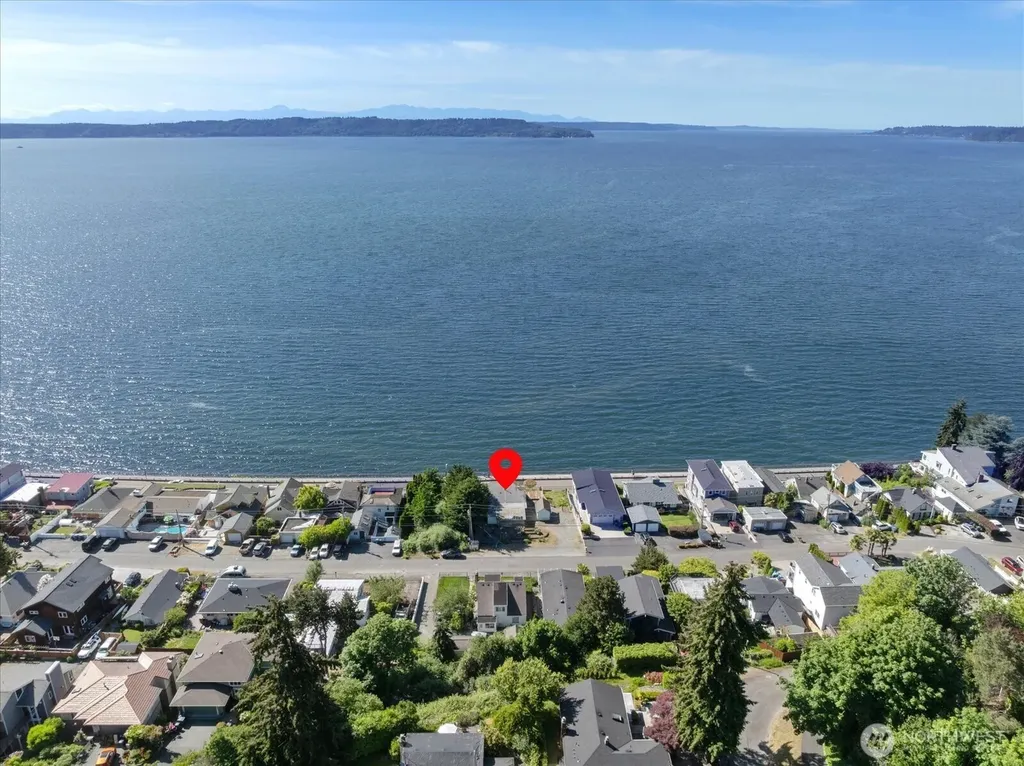 28458 Redondo Beach Drive S Des Moines WA 98198