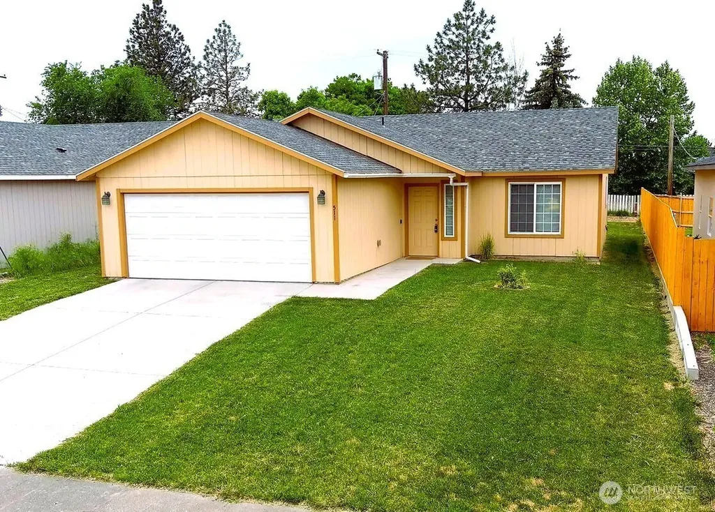 511 S Main Street Warden WA 98857