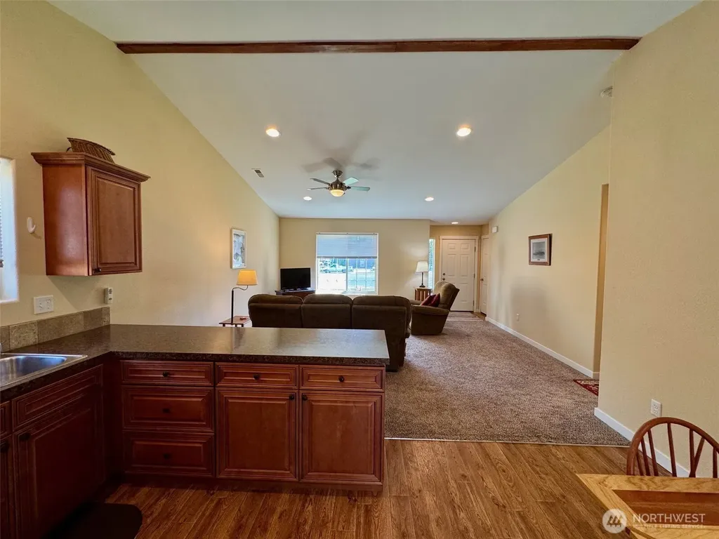 511 S Main Street Warden WA 98857
