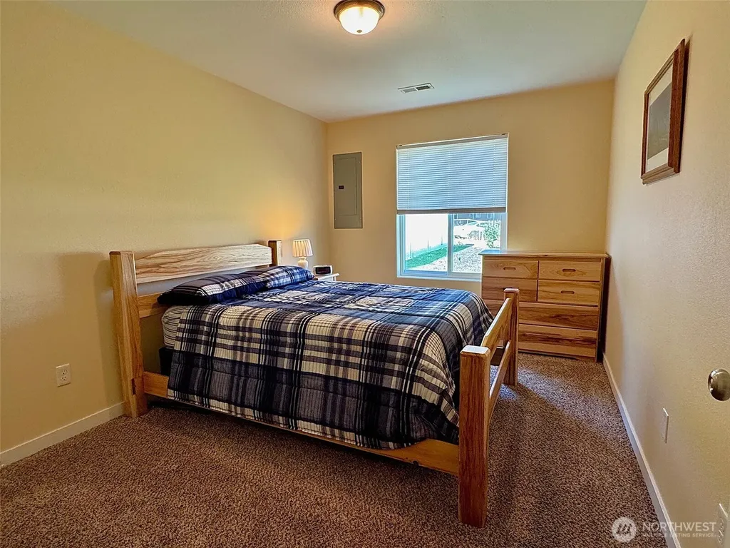 511 S Main Street Warden WA 98857