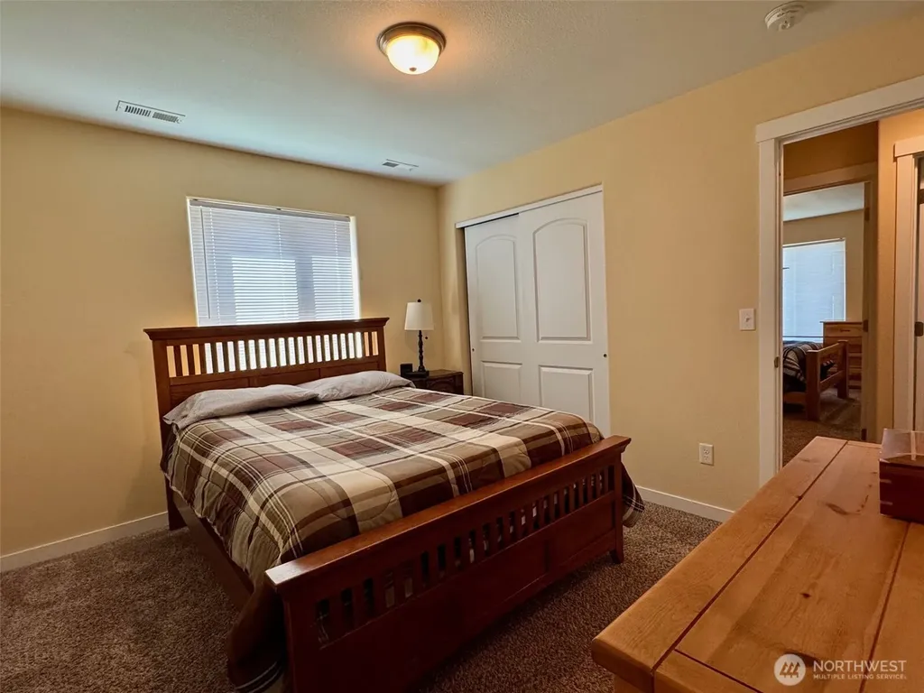 511 S Main Street Warden WA 98857