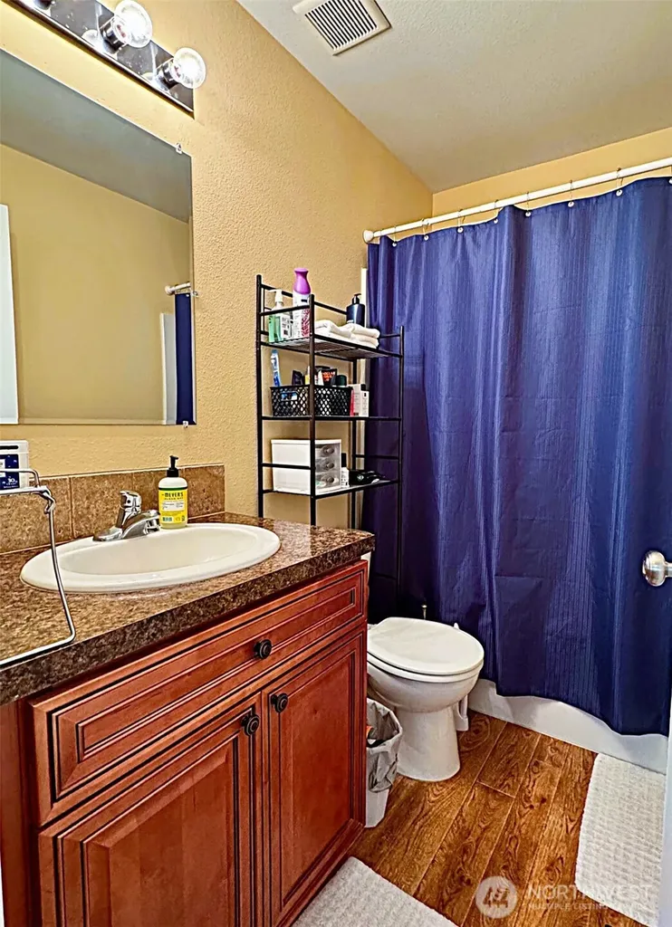 511 S Main Street Warden WA 98857