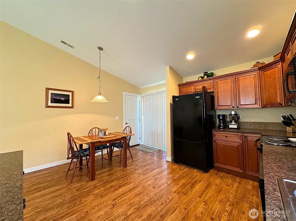511 S Main Street Warden WA 98857