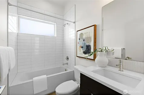 705 18th Avenue S Seattle WA 98144