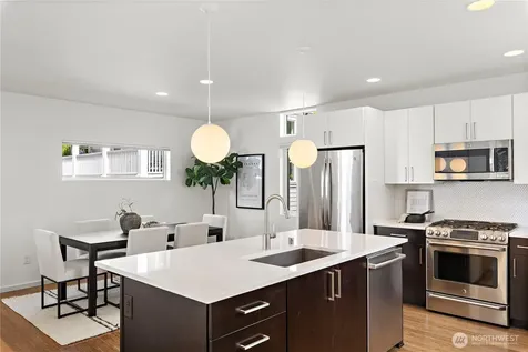 705 18th Avenue S Seattle WA 98144