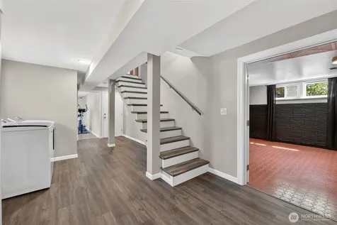 18904 66th Place W Lynnwood WA 98036