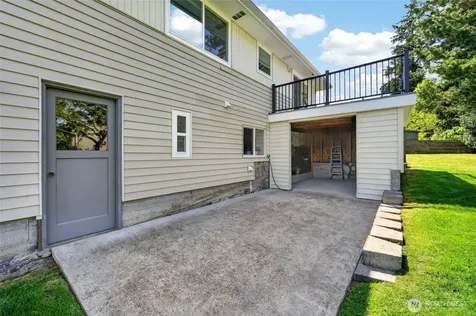 18904 66th Place W Lynnwood WA 98036