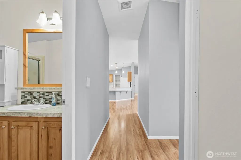 4264 Lakeview Lane SE Lacey WA 98503