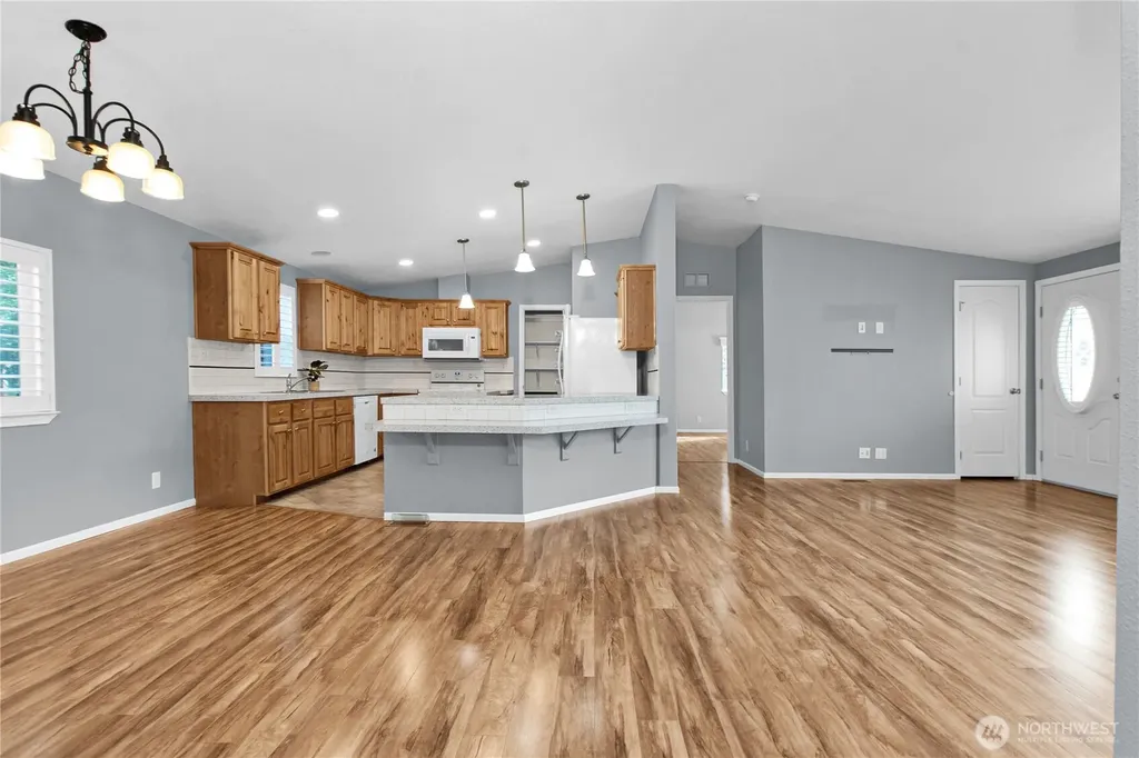 4264 Lakeview Lane SE Lacey WA 98503