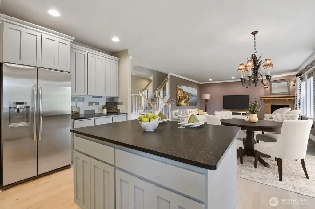 1948 Lighthouse Lane NE Tacoma WA 98422