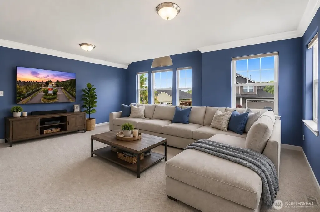 1948 Lighthouse Lane NE Tacoma WA 98422