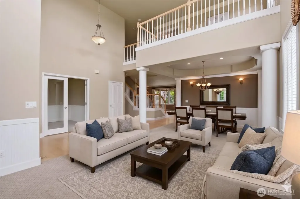 1948 Lighthouse Lane NE Tacoma WA 98422