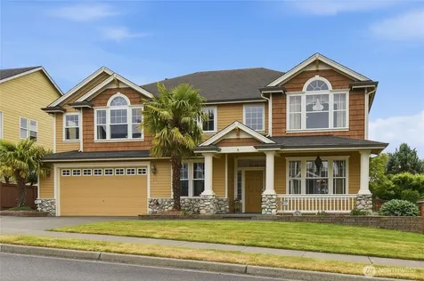 1948 Lighthouse Lane NE Tacoma WA 98422