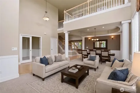 1948 Lighthouse Lane NE Tacoma WA 98422