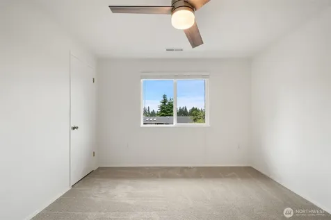 4517 166th Place NE Redmond WA 98052