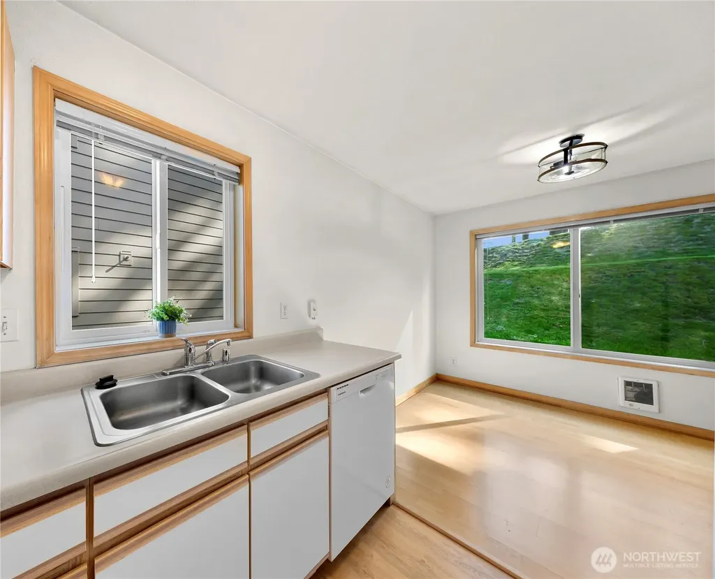 4229 Wintergreen Circle Bellingham WA 98226