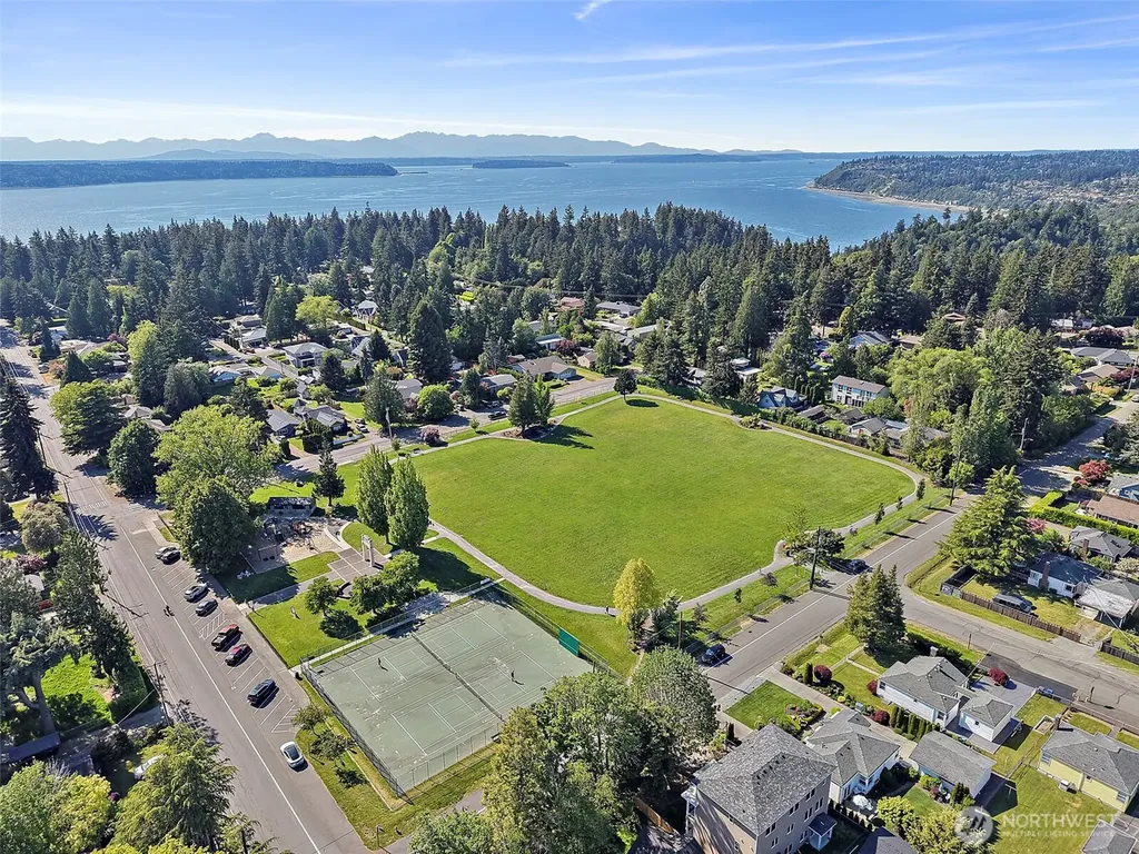 1410 SW 149th Street Burien WA 98166