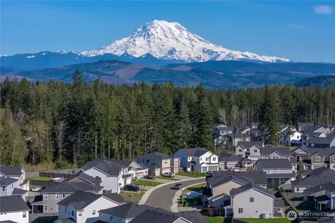 16910 132nd Avenue E Puyallup WA 98374