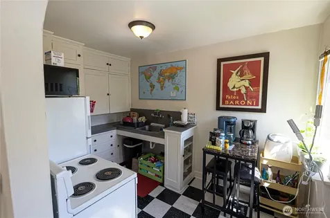 1003 N 1st Street Renton WA 98057