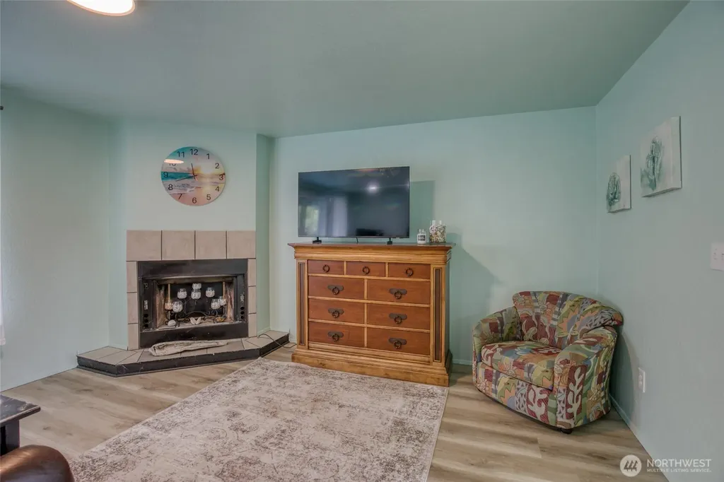 865 Cuddy Court NW Ocean Shores WA 98569