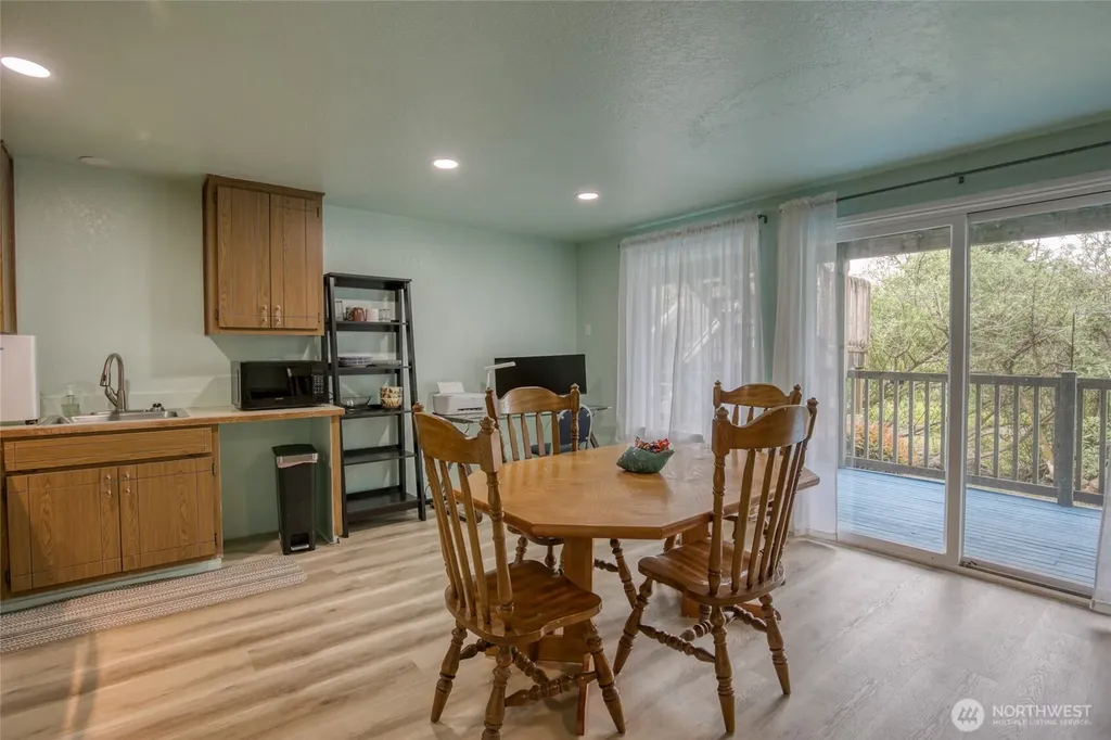 865 Cuddy Court NW Ocean Shores WA 98569