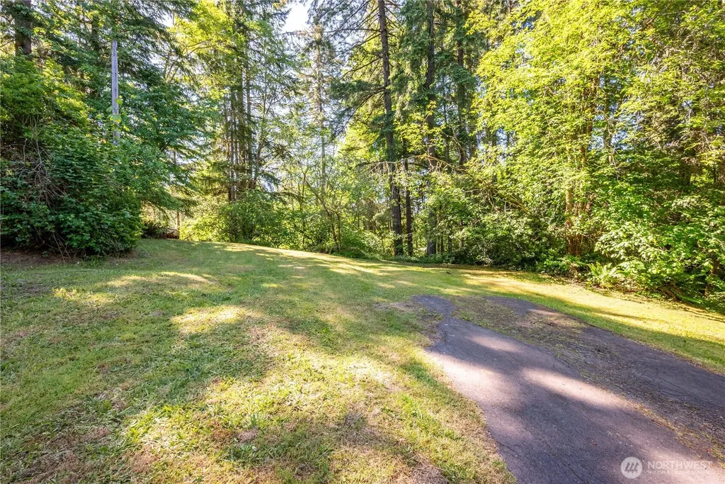 198 Burnett Winlock WA 98596