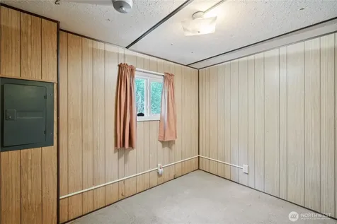 198 Burnett Winlock WA 98596