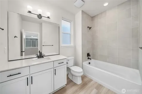 4039 Aberdeen Way NE Renton WA 98056