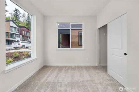 4039 Aberdeen Way NE Renton WA 98056