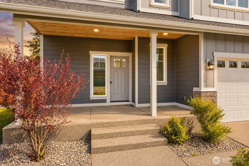 107 Brodie Street SE Rainier WA 98576