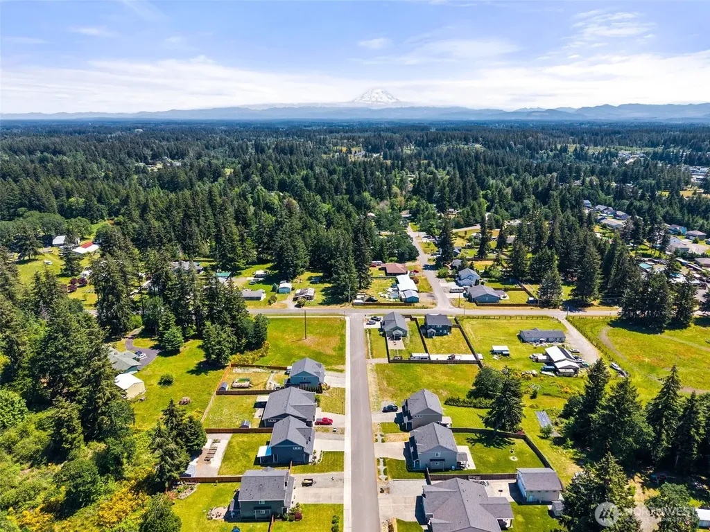 107 Brodie Street SE Rainier WA 98576