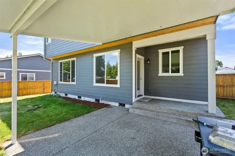 107 Brodie Street SE Rainier WA 98576