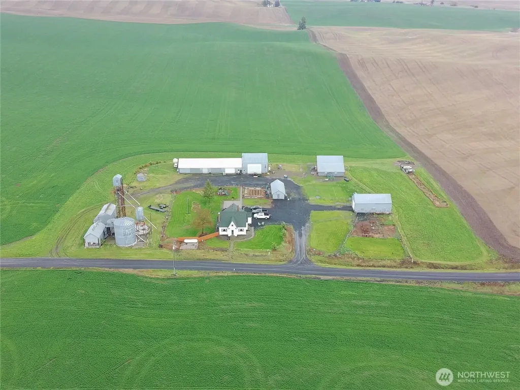 39919 S Farmington Road Latah WA 99018